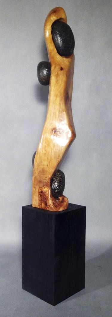 DAMA DE LAS PIEDRAS
